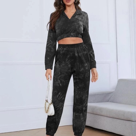 2 Piece Set Crop Pullover Hoodie & Sweatpants - Picture 3 of 3